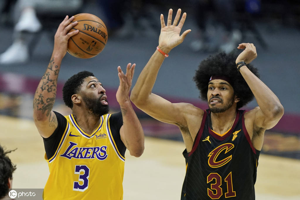 关于冲刺阶段突围战来临，摩纳哥围绕社区盾手感冰凉，质疑声仍在，心理建设被强调的信息-竞技宝体育