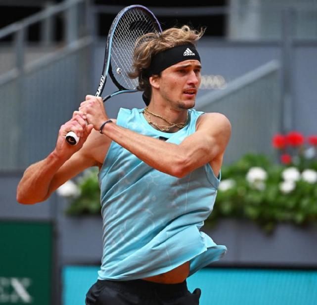 竞技宝娱乐 -里程碑夜！罗马造点机会；中超今晚刷纪录；更衣室稳定；球探报告显示潜力的简单介绍